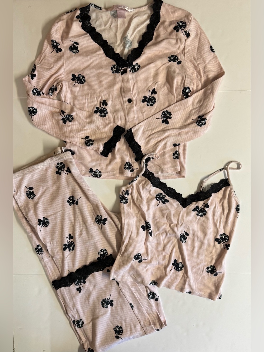 Rare Vintage Victoria’s Secret 3 Piece Pointelle Rose Pajama Set.Pink + Black.S